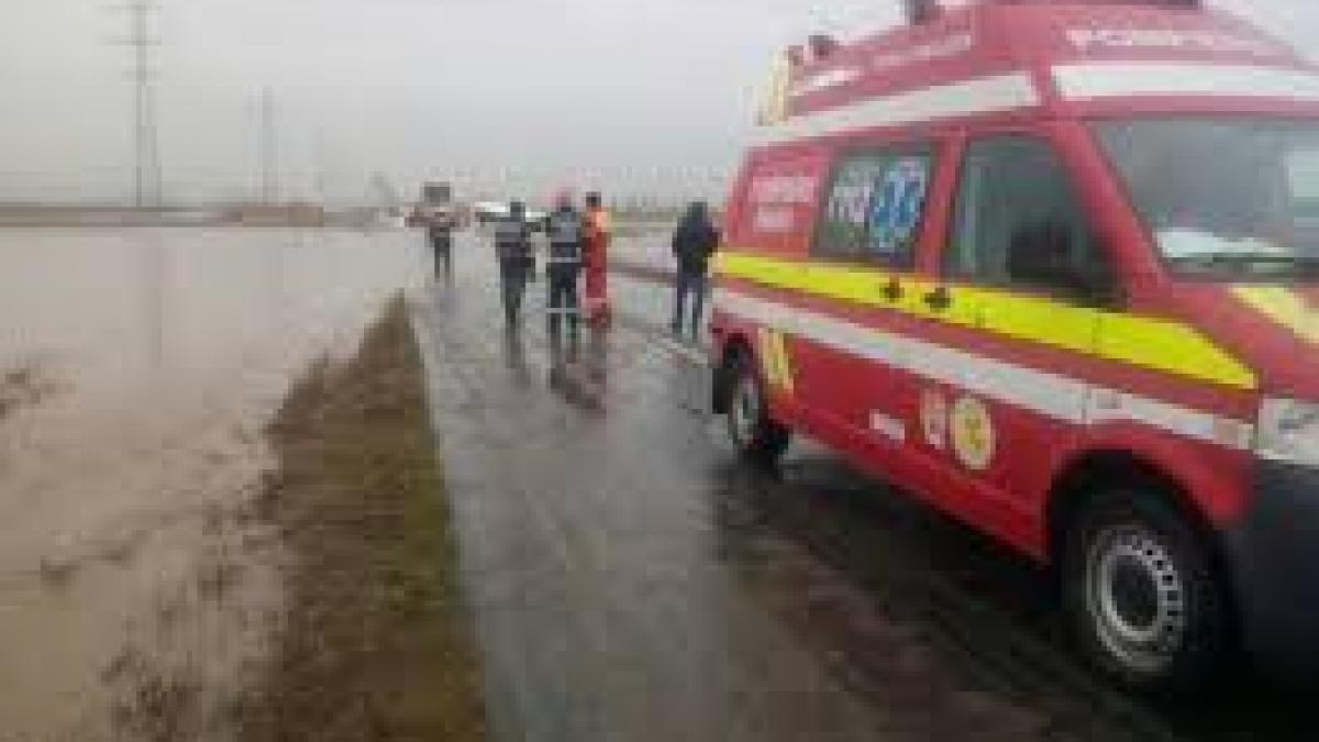 Trafic blocat pe DN 79 Arad Oradea după un accident soldat cu un deces