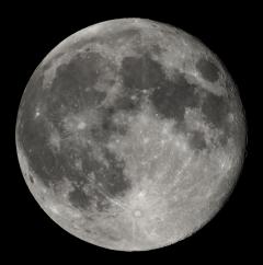 Faţa ascunsă a Lunii: Cercetătorii americani au descoperit indicii ale EXISTENŢEI APEI pe satelitul natural al Pământului