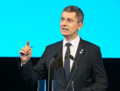 Ce le răspunde Barna celor care îi cer demisia: Eterna dorință de mai bine