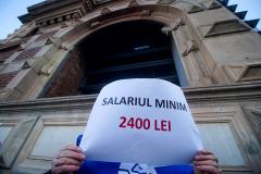 Majorarea salariului minim scoate sindicatele în stradă