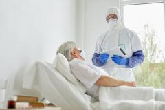 Studiu românesc unic în lume care ar putea contribui la scăderea mortalităţii COVID-19