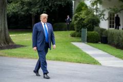 Trump, amenințat cu destituirea!