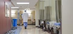Comisia de disciplină din cadrul Spitalului Orășenesc Corabia s-a întrunit în cazul bătrânului căzut pe holul unității spitalicești