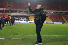 Cum a ajuns Șumudică interzis în Turcia