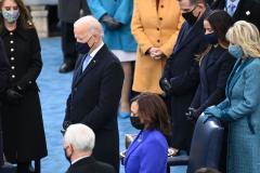 Biden dă de pământ cu toate deciziile lui Trump