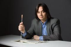 Triplă premieră: Gabriel Bebeșelea, dirijor principal, și Daniel Ciobanu, artist în rezidență, inaugurează printr-un concert live excepțional noul pian al Filarmonicii „George Enescu”