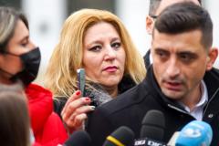 Încăierare pe AUR. Partidul-minune, acuzat că „a ajuns să fure de la țigani”