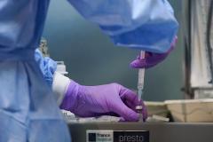 Lider UE: A trebuit să batem cu pumnul în masă ca să fie respectate contractele pentru vaccin