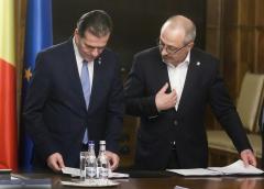 Uluitoarele afaceri ale contabililor de partid și de stat
