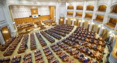 PSD-iștii o ard pe lux, liberalii se declară îmbogățiți din petreceri
