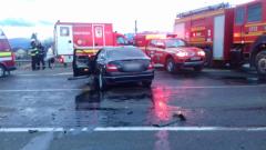 Accident GRAV în Sibiu. Un microbuz s-a ciocnit de o mașină. Un mort și șase răniți