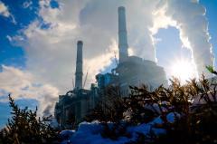 În timp ce România forţează închiderea minelor, alte ţări scot mai mult fum pe coşuri