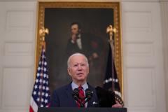 Bătălia secolului în Senatul SUA: Biden, față în față cu armele de asalt cumpărate de americani