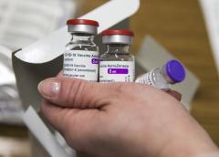 Cele șapte simptome pe care trebuie să le urmărești după vaccinarea cu AstraZeneca