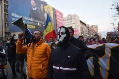 „Ultrașii de noapte”, nelipsiți din 2012 încoace. Cum se sparg mitingurile la români