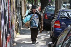 Culmea curiozității în România: Guvernul vrea să afle ce e sărăcia și de unde vine ea 