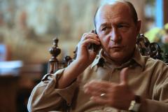 Băsescu și-a turnat la Securitate un coleg din cauza unui ceas și a doi butoni