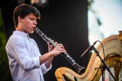 Clarinetistul Petru Pane (16 ani) protagonistul unui turneu de primăvară cu susţinerea Institutului polonez