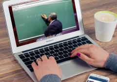 Curs acreditat de educaţie financiară destinat profesorilor