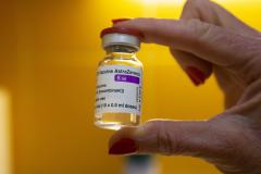 LIVEVIDEO. EMA a găsit o legătură între vaccinul AstraZeneca și cazurile de tromboze: Beneficiile în prevenirea COVID-19 sunt mai mari decât riscurile