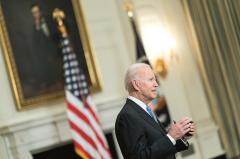 Joe Biden a discutat cu Vladimir Putin despre dialogul strategic şi i-a propus un summit