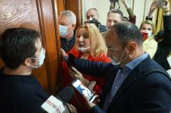 VIDEO. Scandal la Comisia Juridică din Senat. Diana Șoșoacă a sunat la 112: Cum e posibil să dați ordin să fiu bătută?