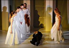 „Hoţul de mărgăritare” într-un program online pascal la Teatrul „Stela Popescu”