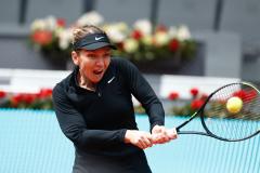 Victorie fără emoție pentru Simona Halep. S-a calificat în optimile de finală la Madrid Open