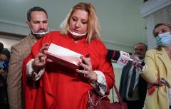 Diana Șoșoacă, proiect de lege pentru anularea amenzilor din starea de urgență. USR-istul Stelian Ion a uitat că a propus același lucru