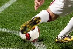 Stadioanele și sălile de sport vor putea fi ocupate de joi în proporție de 25 la sută