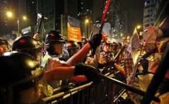 China îngenunchează Hong Kong-ul. Mai mulți manifestanți au fost condamnați