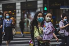 Schimbare majoră a politicii demografice în China. Un cuplu va putea să aibă până la trei copii