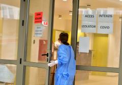 Culmea războiului anti-COVID: nu se vaccinează chiar personalul medical