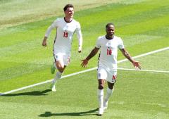 Euro 2020. Sterling aduce victoria Angliei