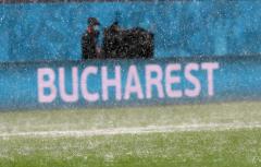 Euro 2020. Fotbal cu tunete și fulgere 
