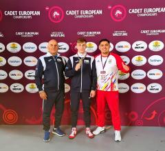 Lupte greco-romane. România a cucerit patru medalii la Europenele de cadeți