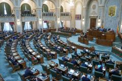 Proiectul de lege care interzice cumulul pensiei cu salariul la stat a ajuns la Senat