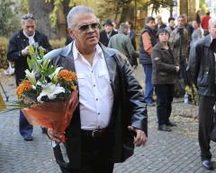 Adio, Maestre! Te pupăm pe suflet