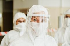 „Beneficiile” stării de alertă continuă. 1,75 de milioane de viziere, cumpărate de ONAC fără licitație