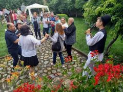 Sarmale, plăcinte și alte bunătăți tradiționale, acasă la Badea Cârțan