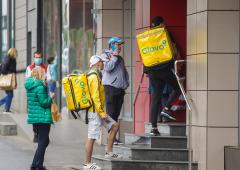 Consiliul Concurenței analizează preluarea Foodpanda de către Glovo