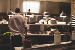 Grecia va cere clienţilor restaurantelor indoor să facă dovada vaccinării sau a testării negative