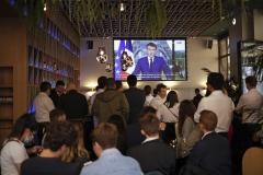 Francezii iau cu asalt centrele de vaccinare, după avertismentul lui Macron 