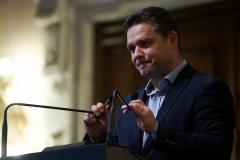 Cheia alegerilor interne din PNL, în buzunarul foștilor băsiști. Ex-PDL-iștii îl preferă pe Cîțu