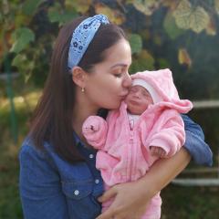 Deea Maxer, Gabriela Cristea şi Simona Hapciuc sunt Mămicile de pitici, cu lipici în cel de-al treilea sezon al show-ului de la Antena Stars