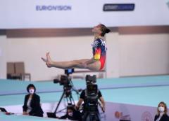 Maria Sorina Ceplinschi a câştigat finalele de la bârnă şi sol la Cupa Mondială