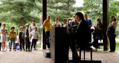 Pianul călător şi Vioara lui Enescu la Turnee de poveste în parcurile bucureştene  18-19 septembrie, ora 17, în Foișorul din Parcul Kiseleff