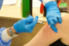 UPDATE Veste bombă. România vrea să fure startul la cea de-a treia doză de vaccin anti COVID-19