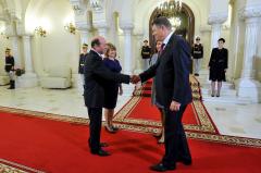 Metoda brevetată de Băsescu, în 2009, luată în calcul de Iohannis. Zilele lui Cîțu la Guvern sunt numărate. Important este cine și cum le numără