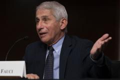 Fauci demontează teoria potrivit căreia vaccinul anti-COVID a fost dezvoltat în câteva luni